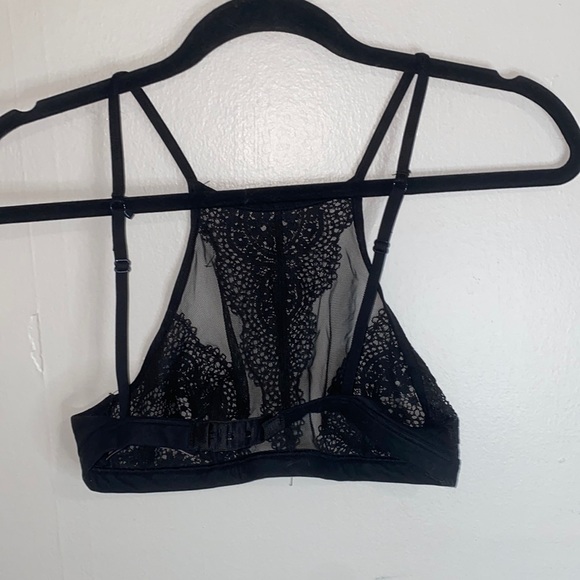 🌲Black lace Victoria Secret bralette! - Picture 7 of 8